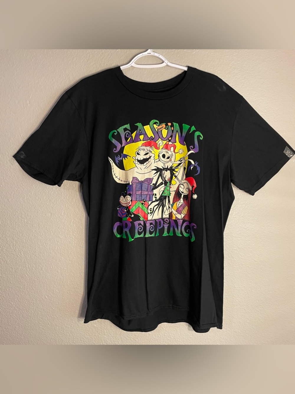 Unisex Large Seasons Creepings Nightmare Before Christmas Shirt Black Cotton